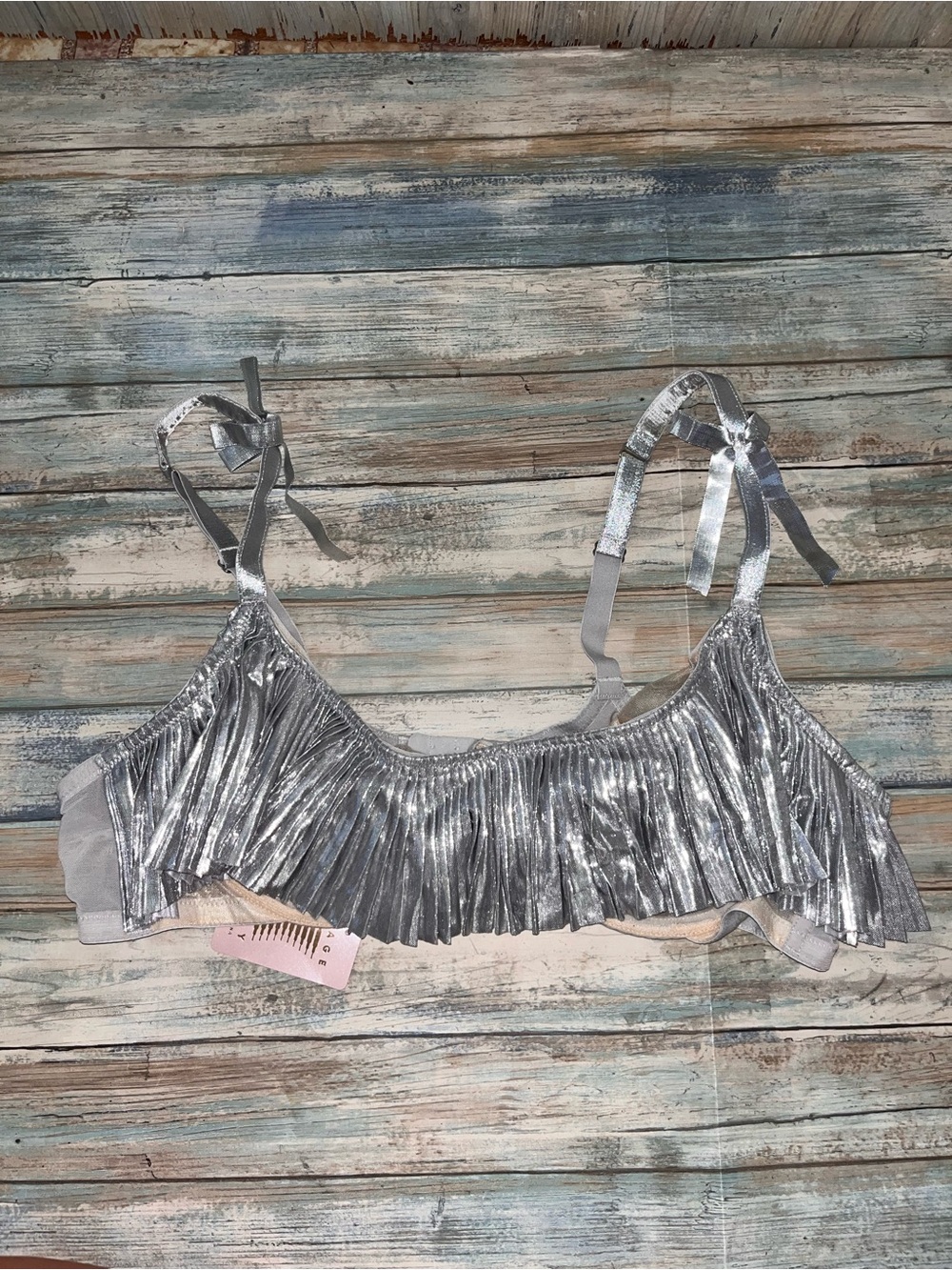 NWT Savage X Fenty Pleated Lamé Unlined Bra Metallic Silver 42C - Picture 2 of 7